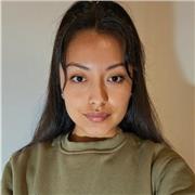 Laureata in Comunicazione interculturale, parla spagnolo(bilingue) e inglese. Disponibile per ripetizoni da elementari a superiori